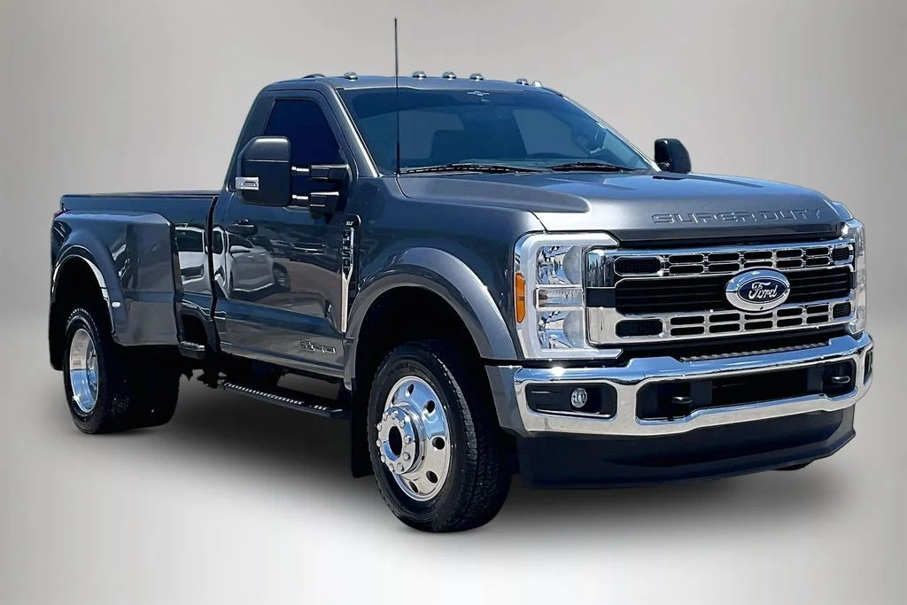 2023 Ford F-450 XLT 4x4 Regular Cab 8' Box DRW's photo