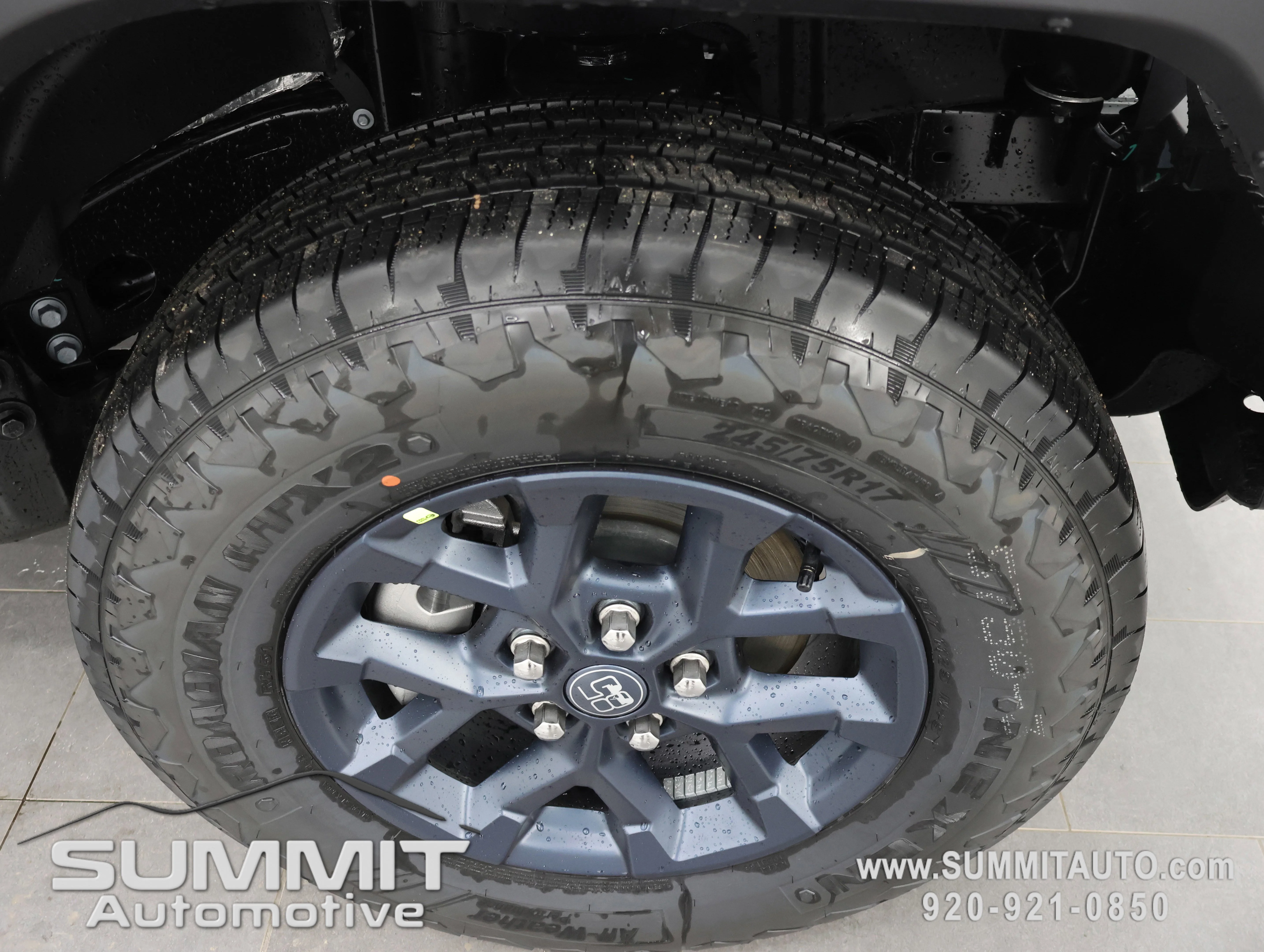 New 2026 Bright White Clear-Coat Exterior Paint Jeep 85th Anniversary Edition image 3