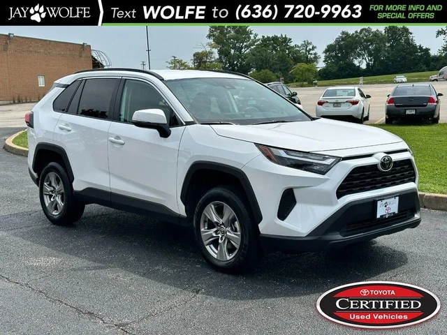 2025 Toyota RAV4 XLE
