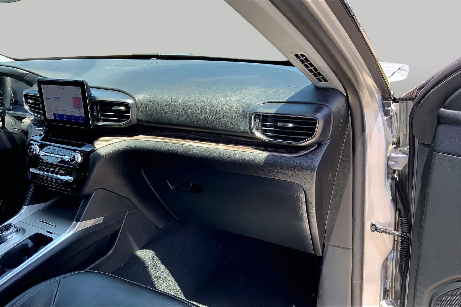 2023 Ford Explorer Limited - Photo 18