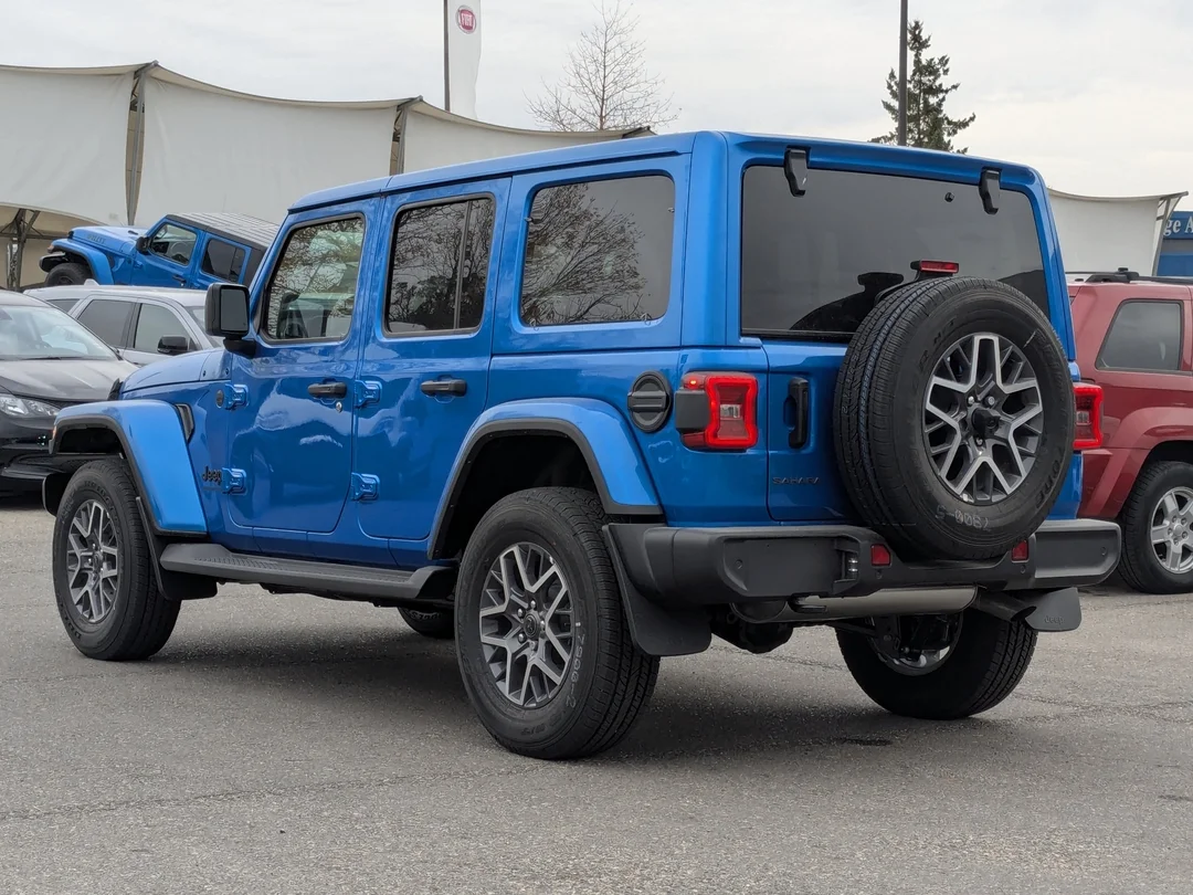 New 2025 Blue Jeep Sahara - - 4x4 - Adaptive Cruise - 12.3inch display - Blind Spot Mon & More! image 6