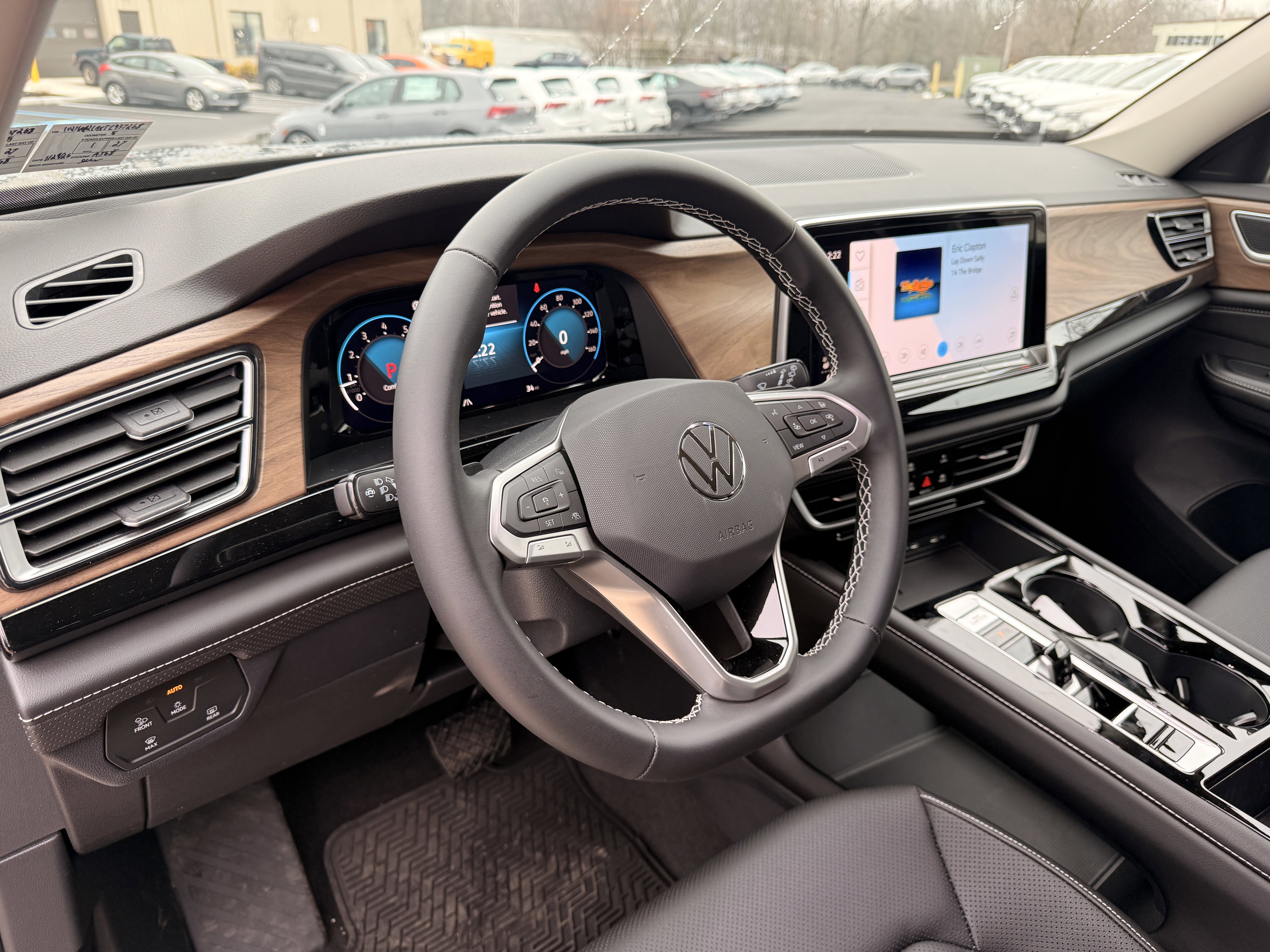 2026 Volkswagen Atlas SE w/Tech - Photo 28