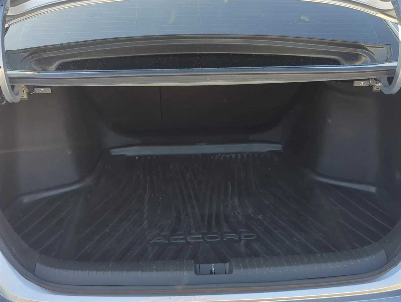 Used 2025 Solar Silver Metallic Honda Sport-L image 22
