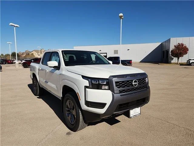 New 2026 QAK Glacier WH Nissan SV 4x4 Crew Cab 5 ft. box 126 in. WB image 4