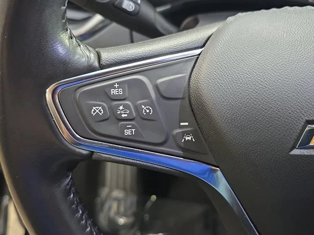 Used 2021 MOSAIC BLACK METALLIC Chevrolet LT image 19