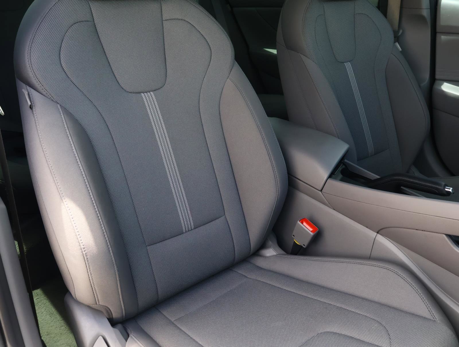 Used 2026 Amazon Gray Hyundai SE image 15