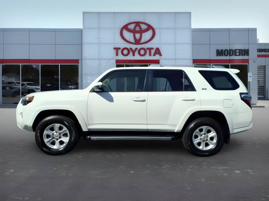 Used 2016 Super White Toyota SR5 image 2
