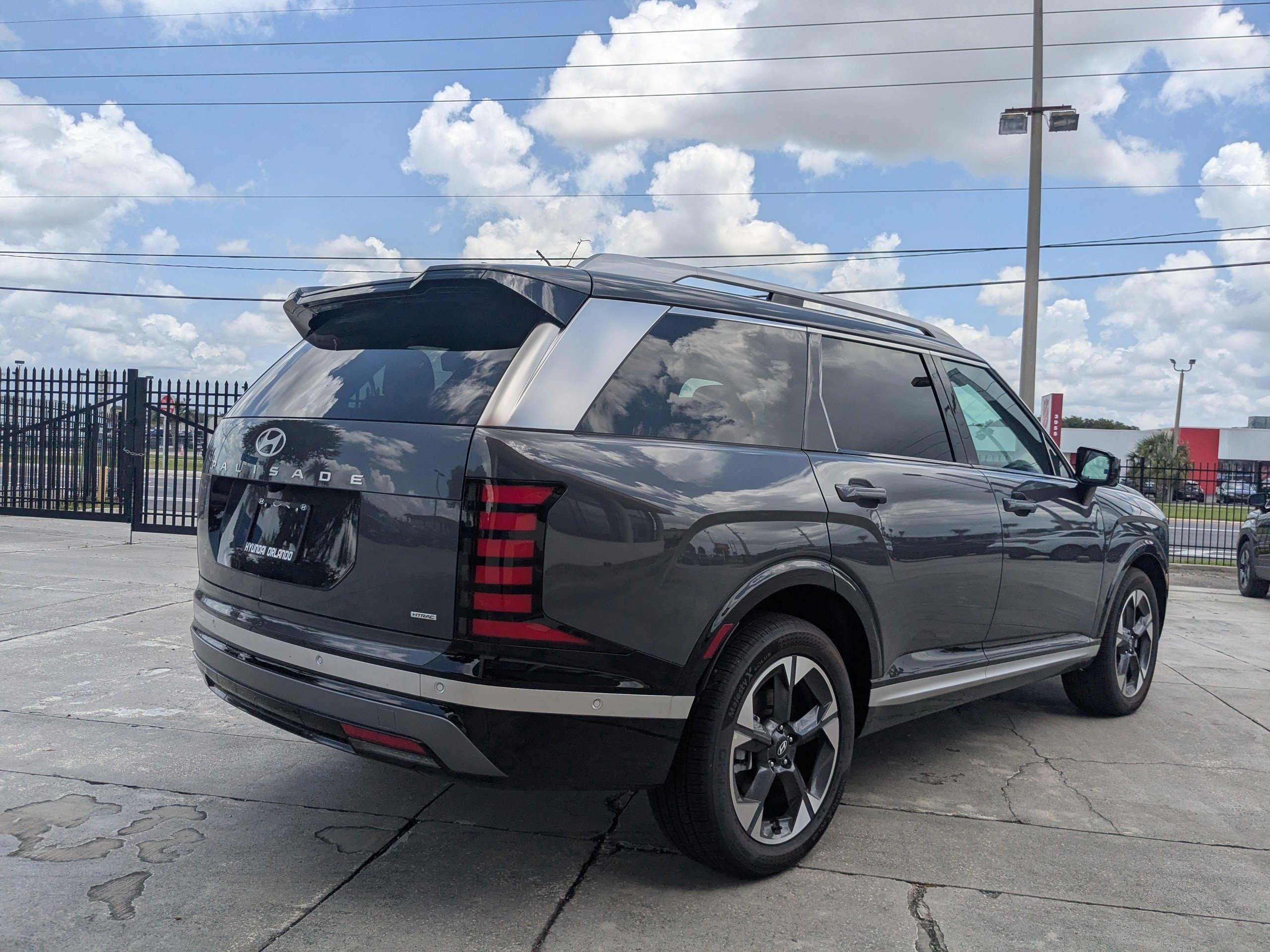 New 2026 Ecotronic Gray Pearl Hyundai Limited AWD image 5