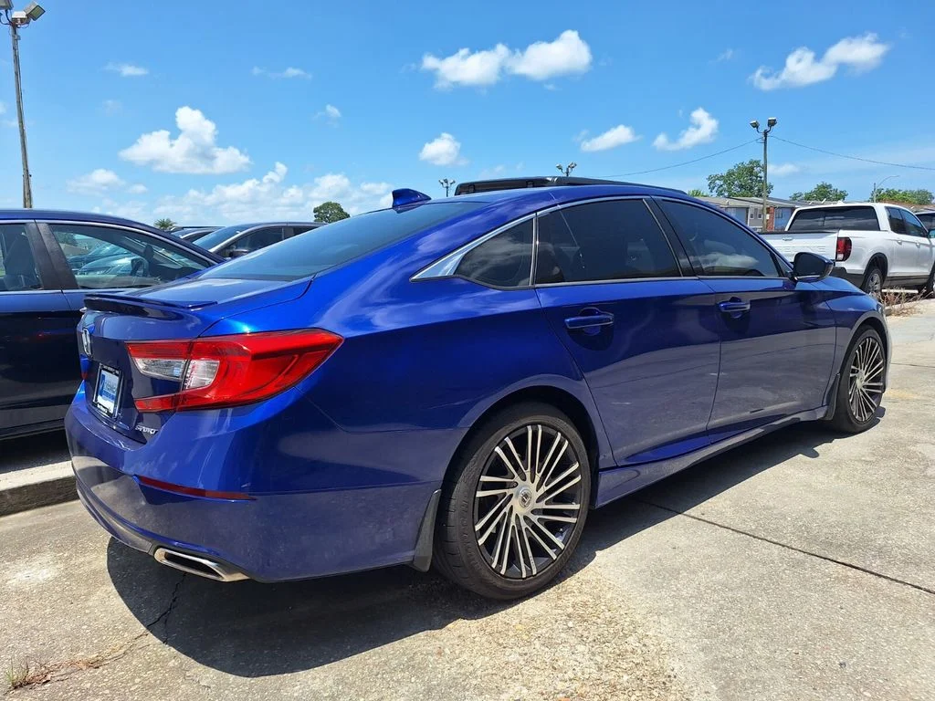 Certified Used 2018 Still Night Pearl Honda Sport image 5