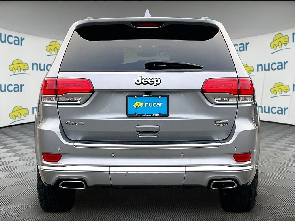 Used 2018 Billet Silver Metallic Clearcoat Jeep Summit image 5