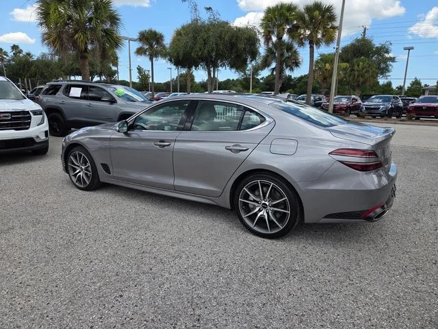 Used 2025 Silver Genesis 2.5T image 9