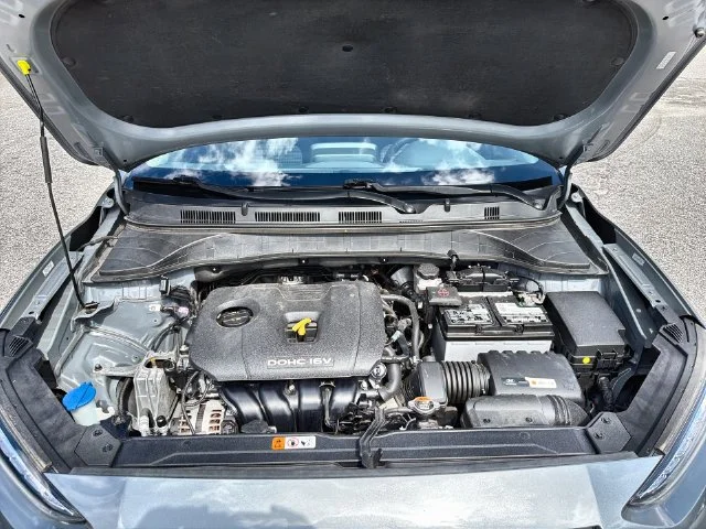 Used 2020 Silver Hyundai SEL Plus image 25