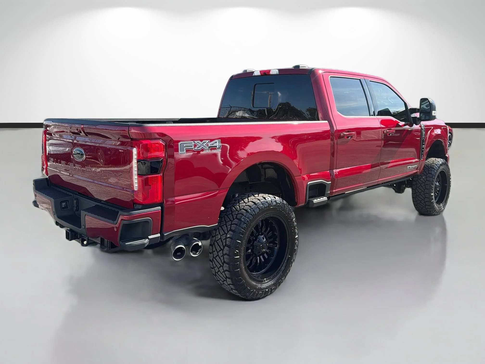 Used 2025 Ruby Red Metallic Ford LARIAT image 3