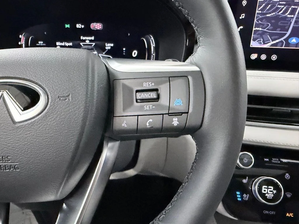 New 2027 RADIANT WHITE INFINITI Luxe FWD image 29