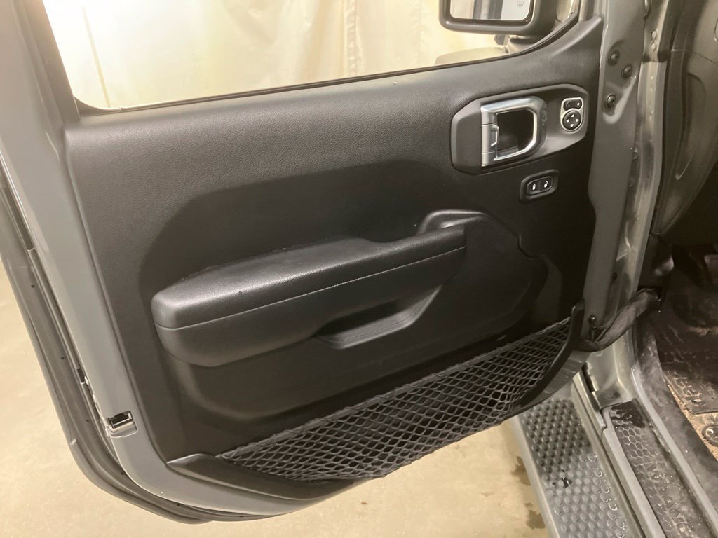 Used 2021 Sting-Gray Clearcoat Jeep Unlimited Willys image 3