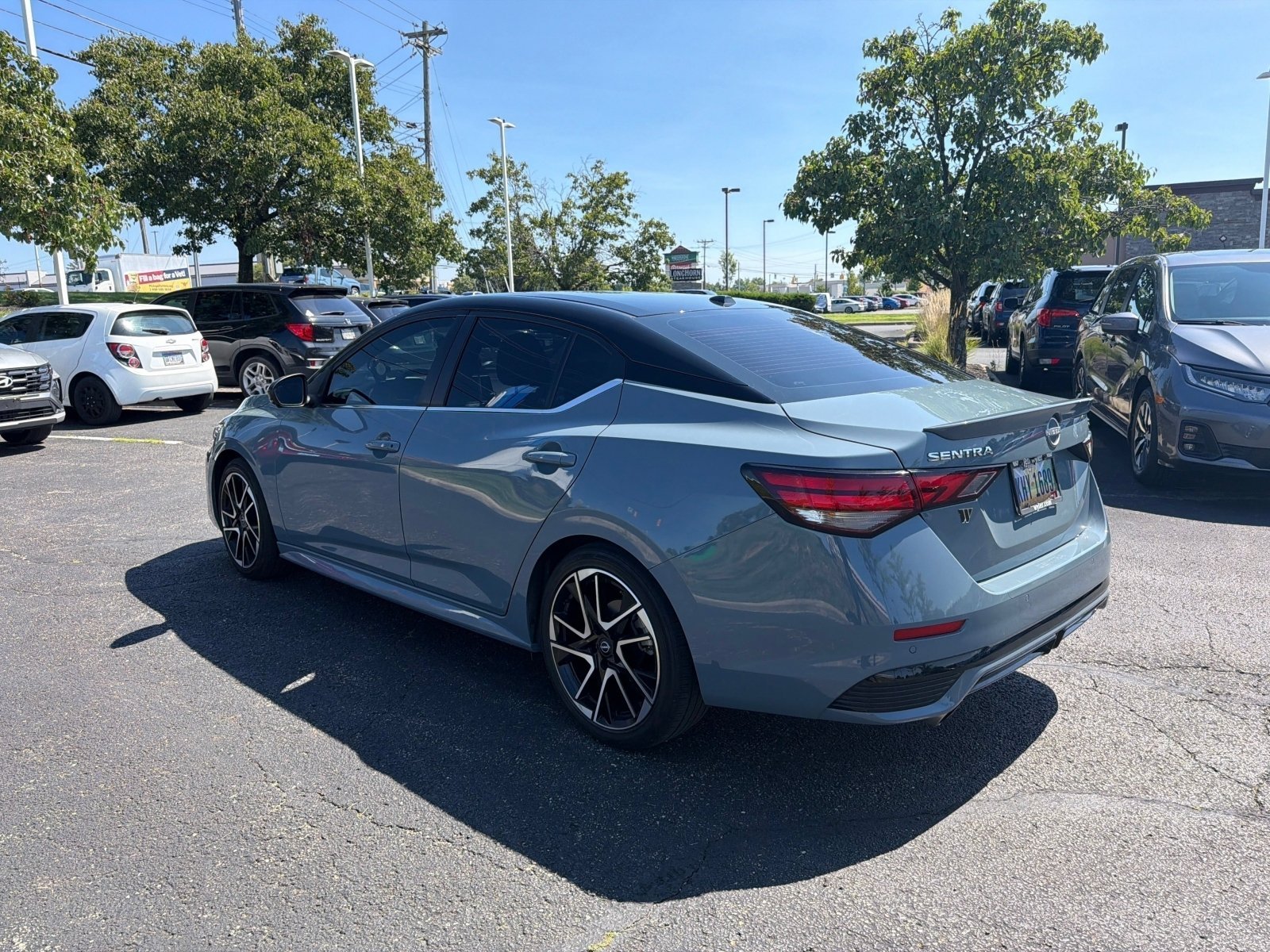 Used 2024 Atlantic Gray Metallic/Super Black Nissan SR image 15