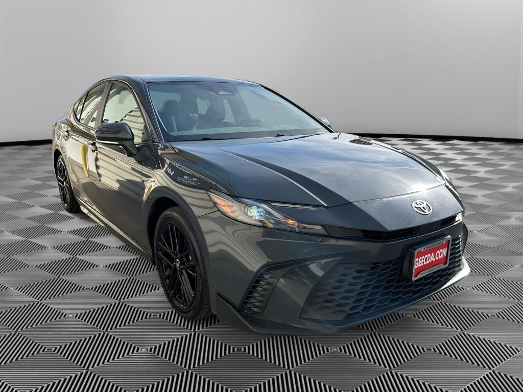 Used 2025 Underground Toyota SE image 3