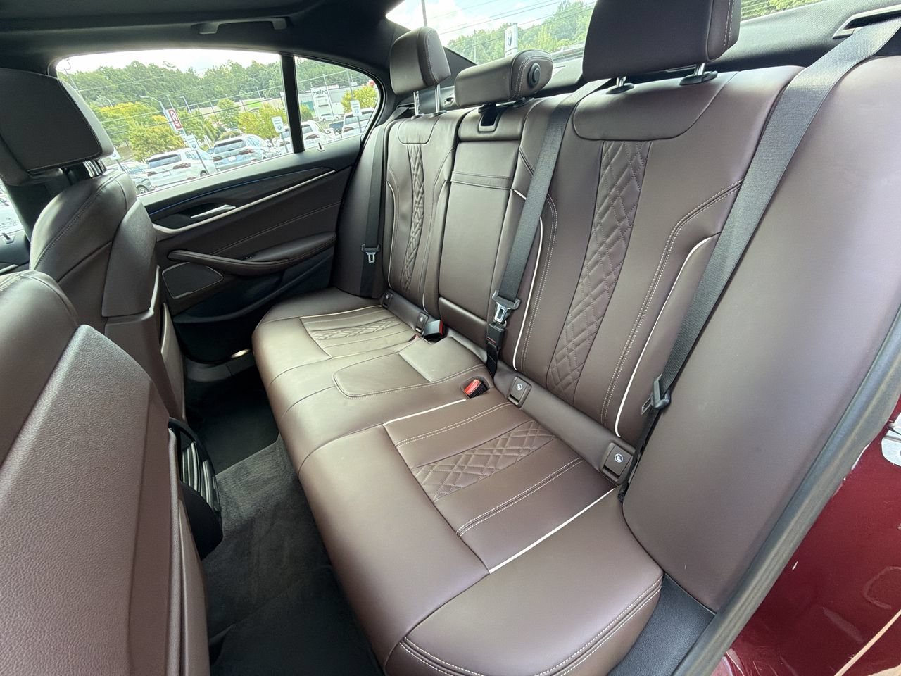 Used 2023 Aventurin Red Metallic BMW 530e image 30