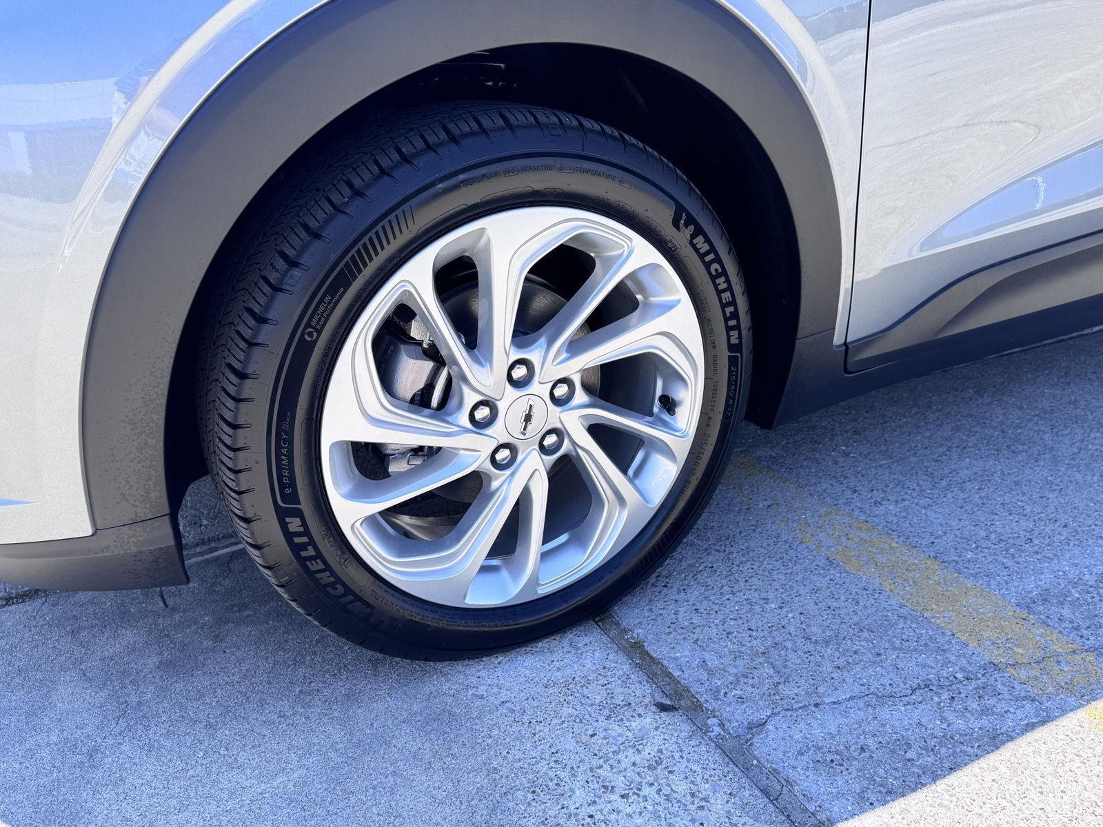 2027 Chevrolet Bolt LT - Photo 45