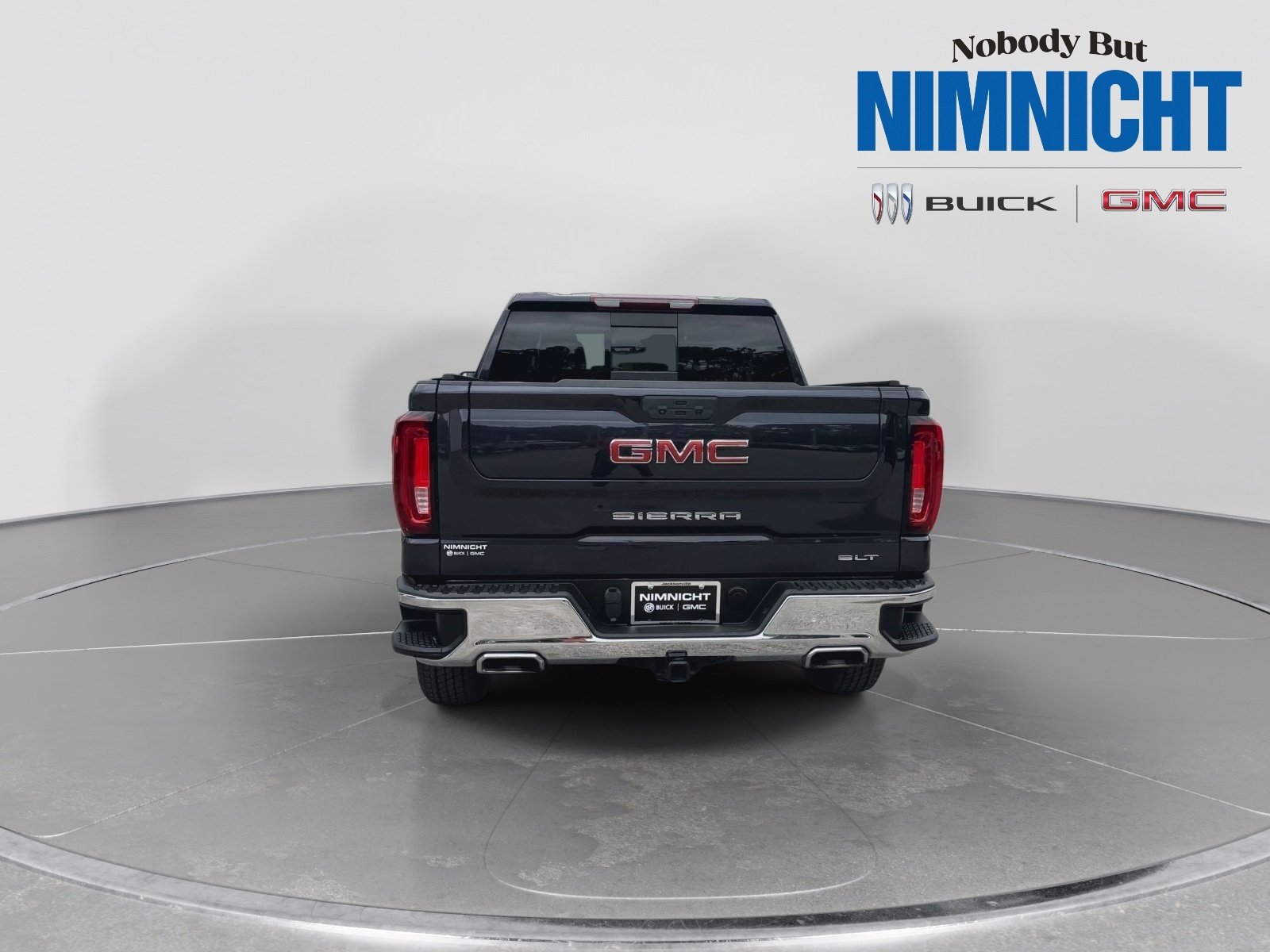 2023 GMC Sierra 1500 SLT - Photo 7