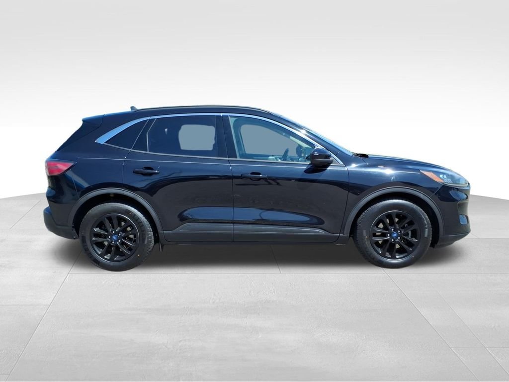 Used 2020 Black Metallic Ford SE image 20