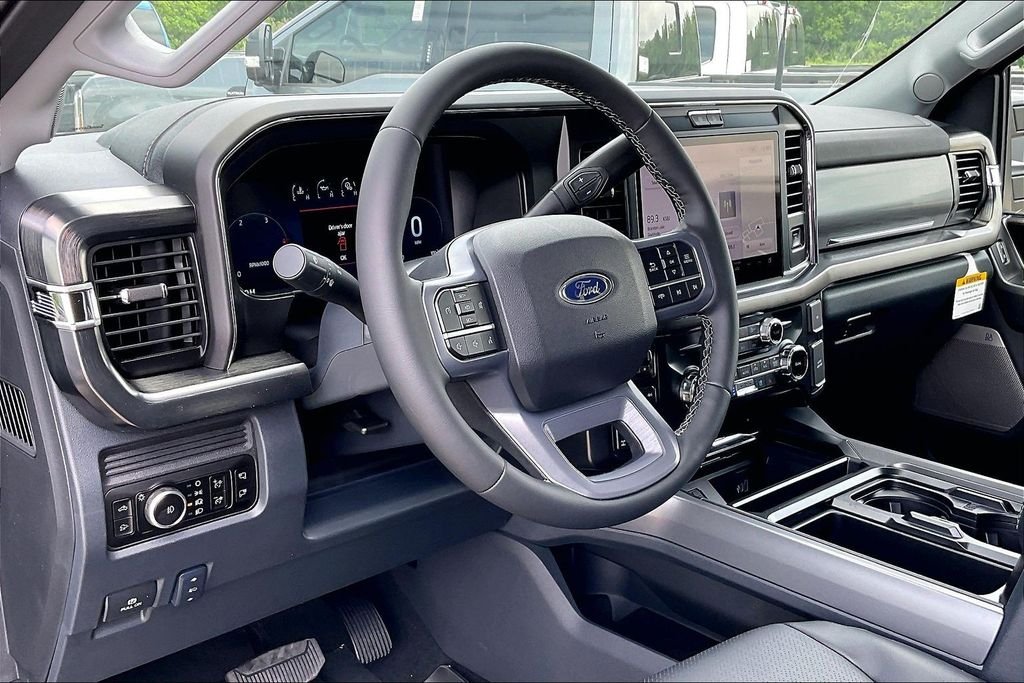 New 2026 Ford Super Duty F-250 Lariat 4D Crew Cab