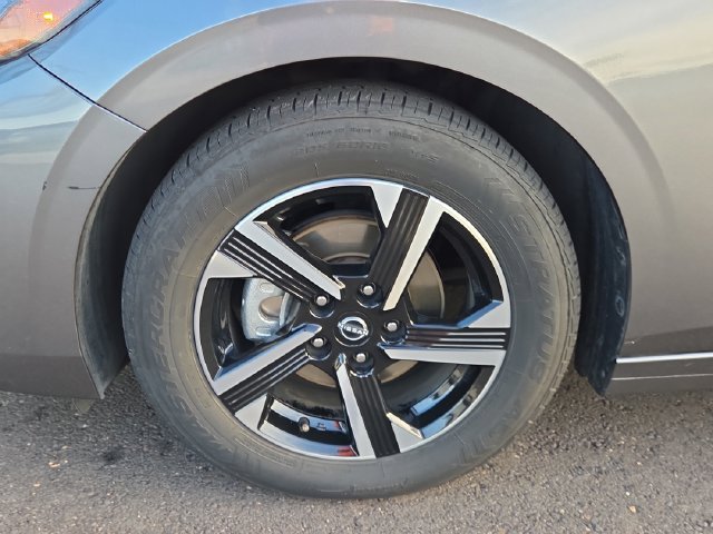 Used 2024 Gray Nissan SV image 9
