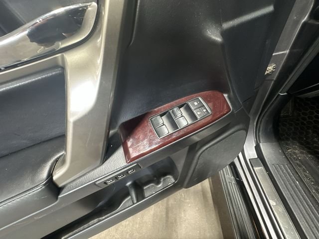 Used 2016 Gray Pearl Lexus 460 image 19
