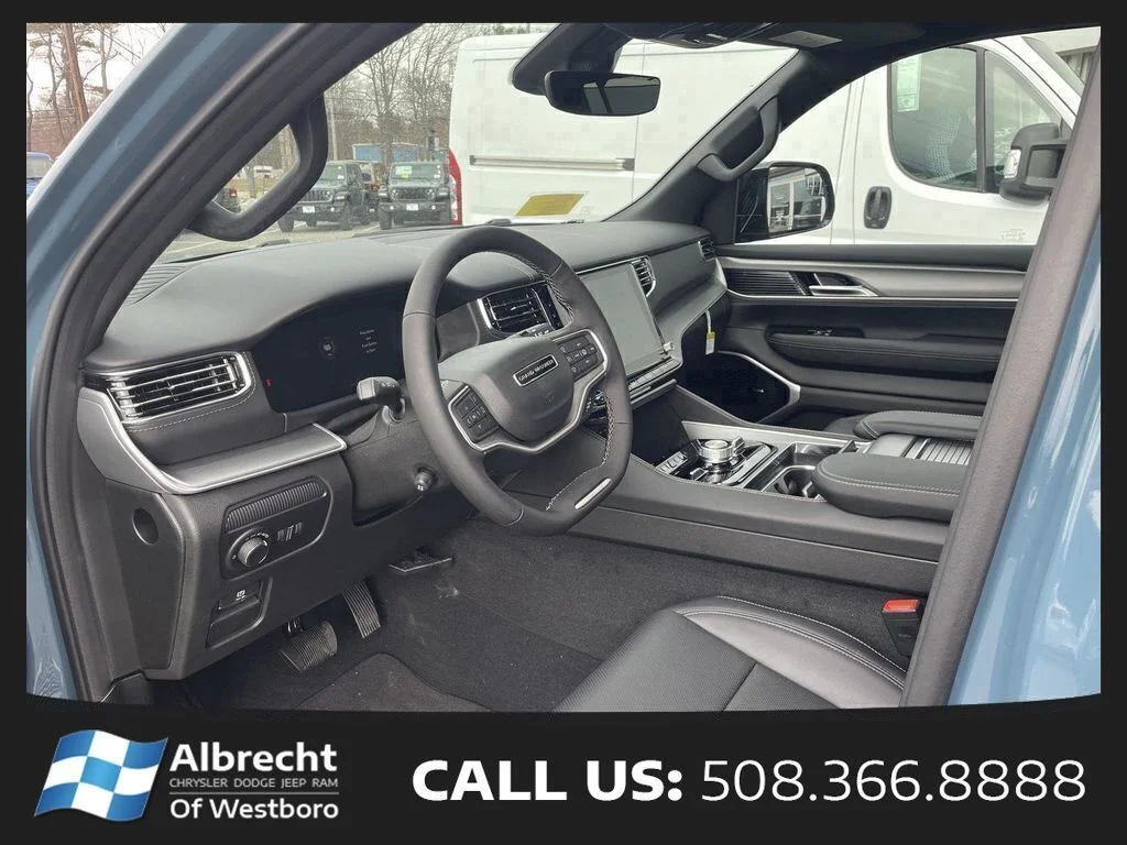 New 2026 Steel Blue Exterior Paint Jeep Limited Reserve image 9
