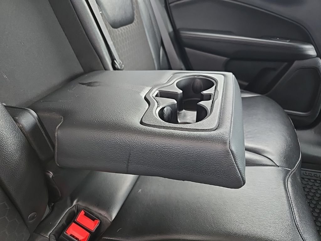 Used 2018 White Jeep Latitude image 77
