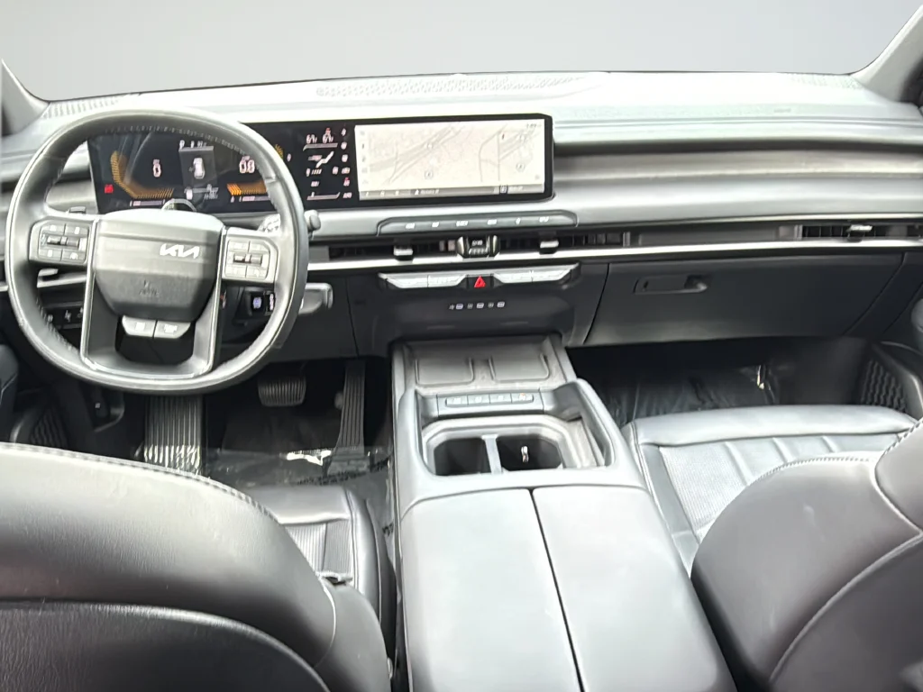Certified Used 2027 White Kia X-Line EX image 9