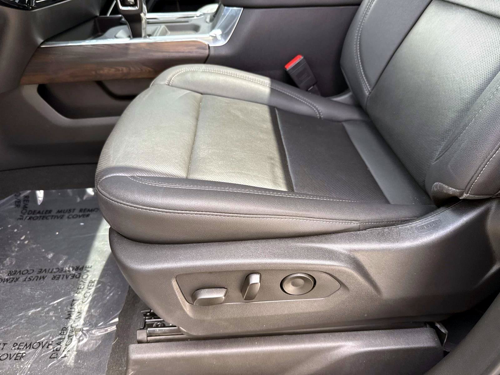 Used 2025 Onyx Black GMC SLT image 22