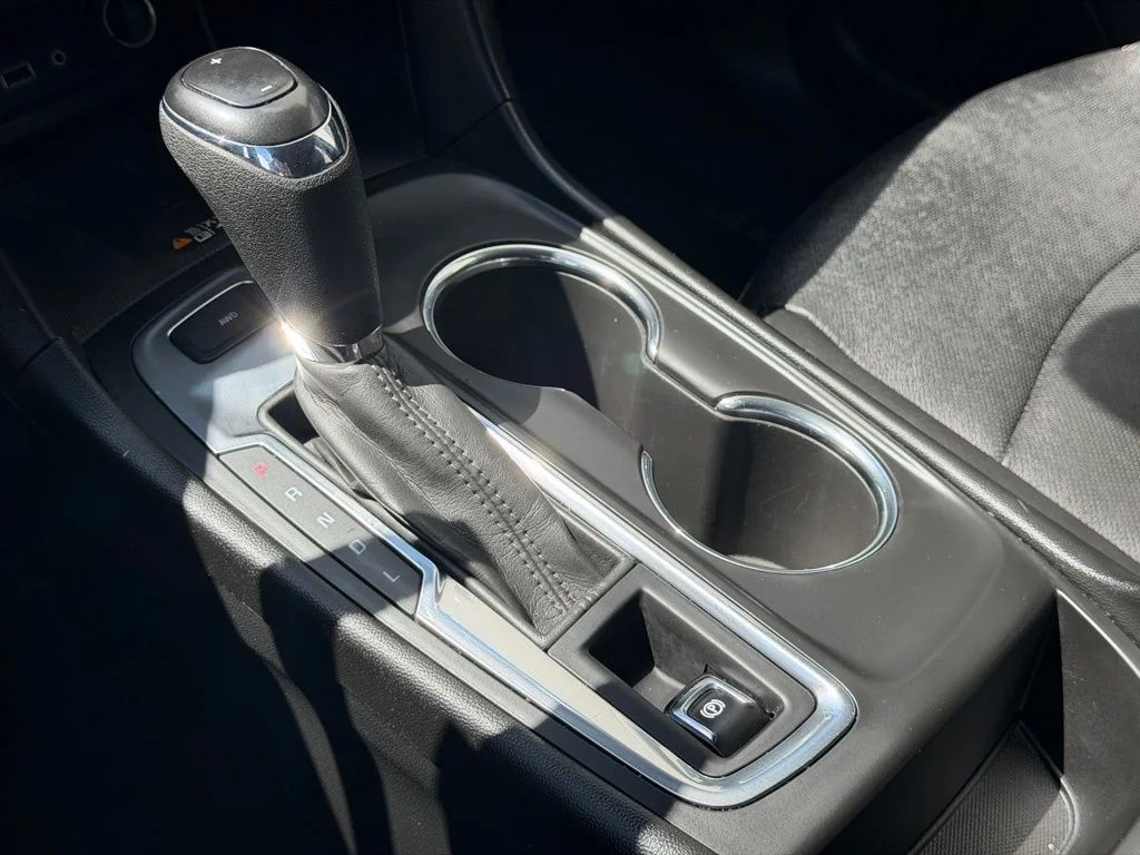 Used 2020 Black Chevrolet Premier image 15