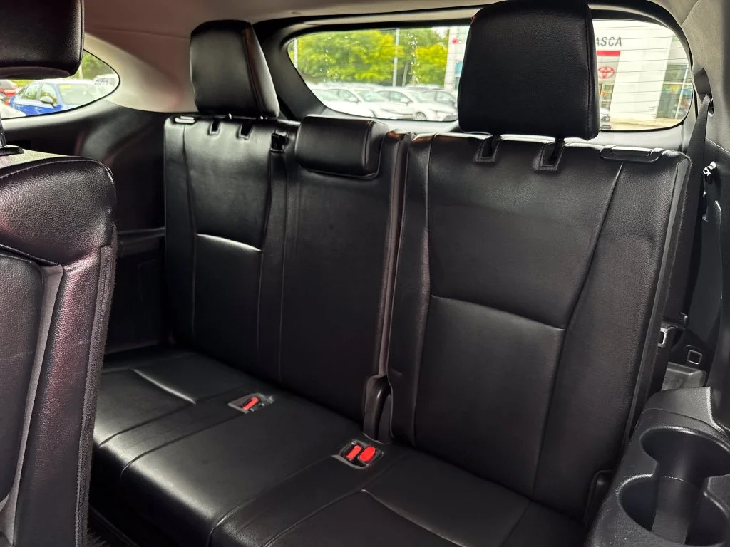Used 2023 Beige Toyota XLE image 40