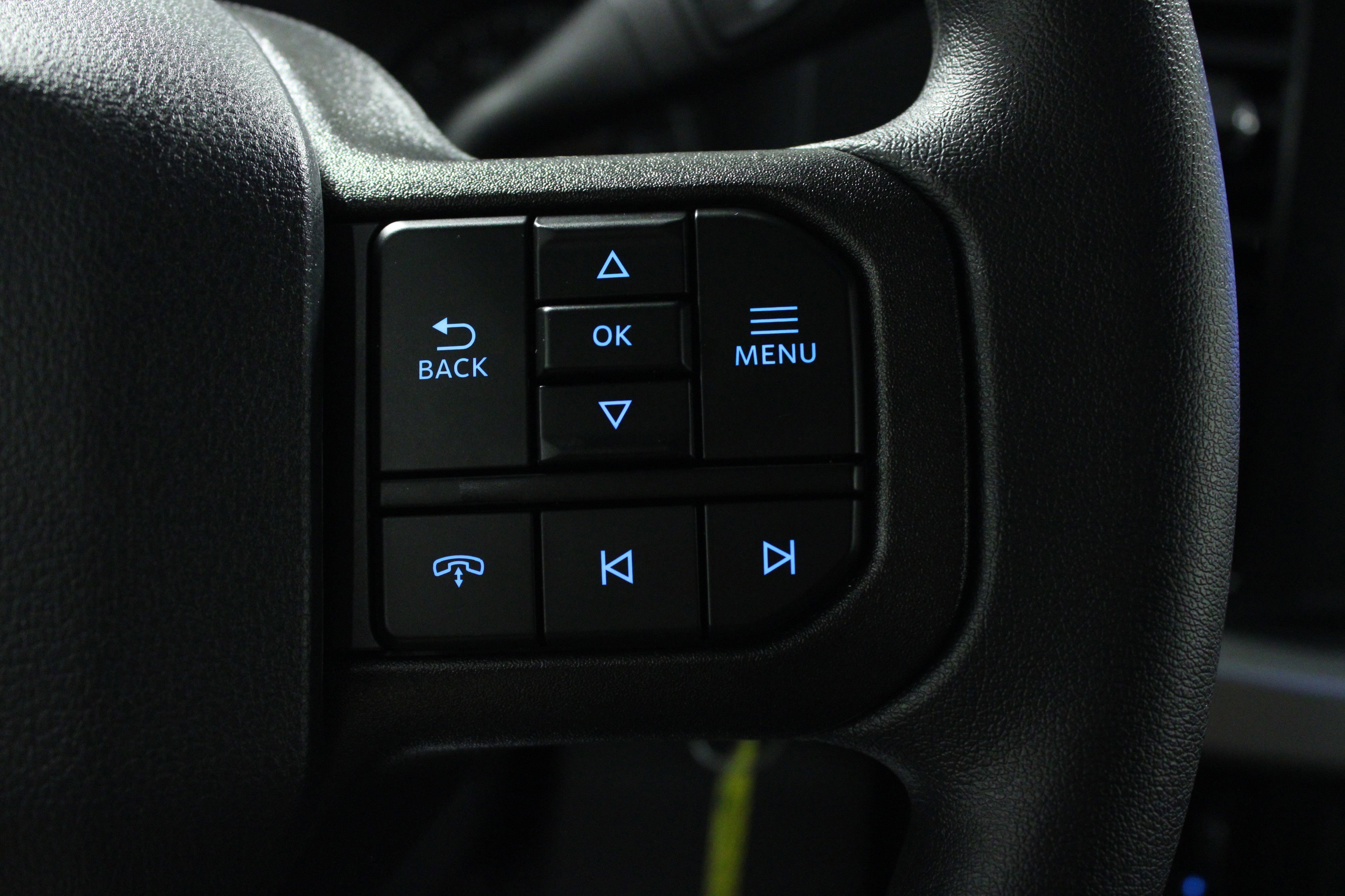 New 2026 Carbonized Gray Metallic Ford XLT image 21