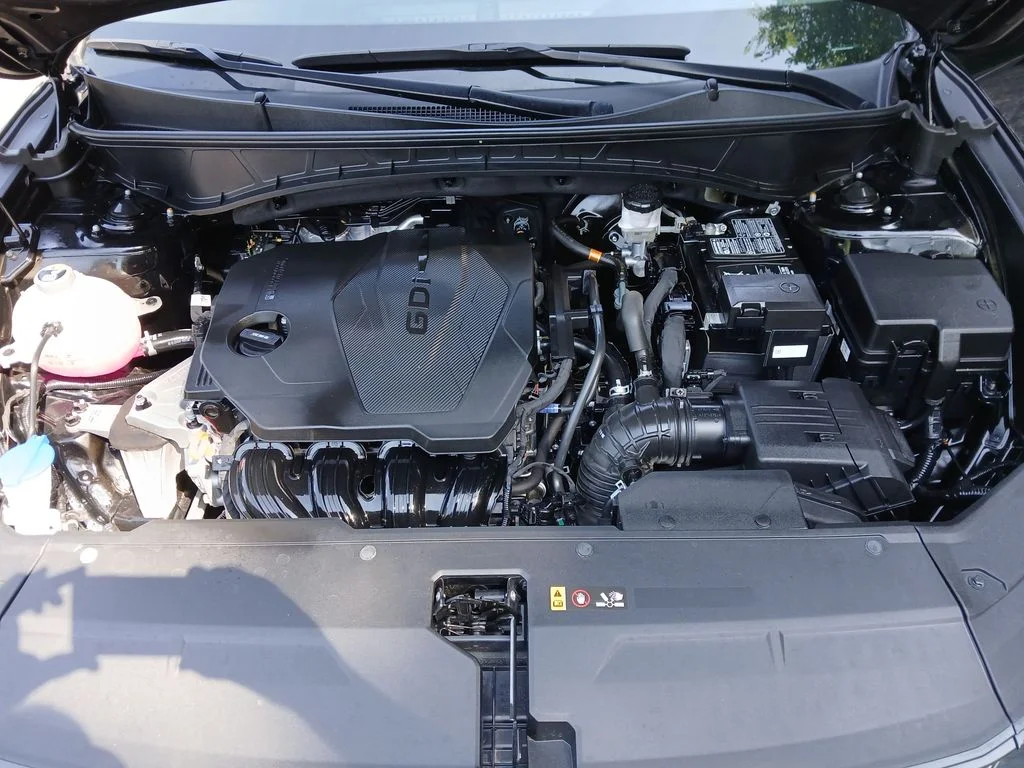 Used 2025 Black Hyundai SEL Convenience image 30