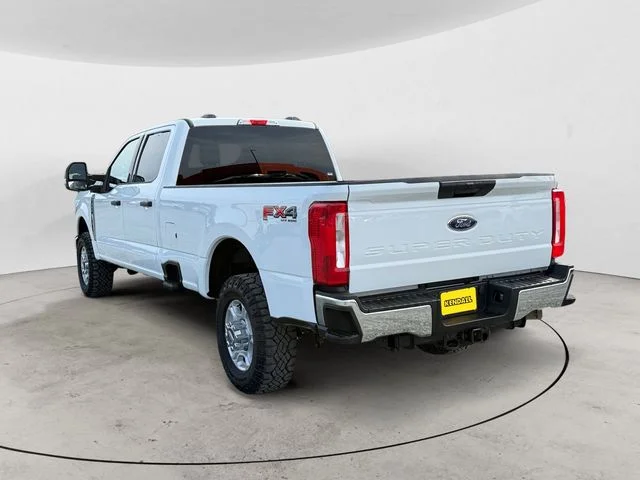 Certified Used 2025 Oxford White Ford XLT image 7
