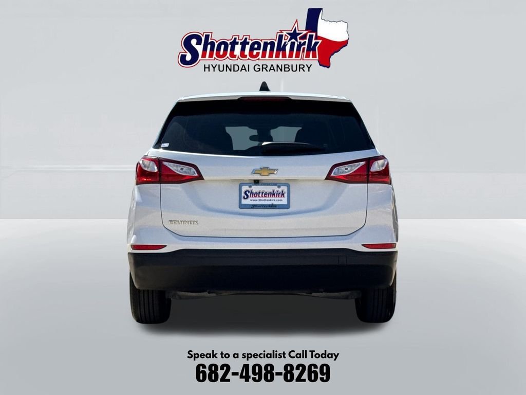Used 2021 White Chevrolet LS image 7