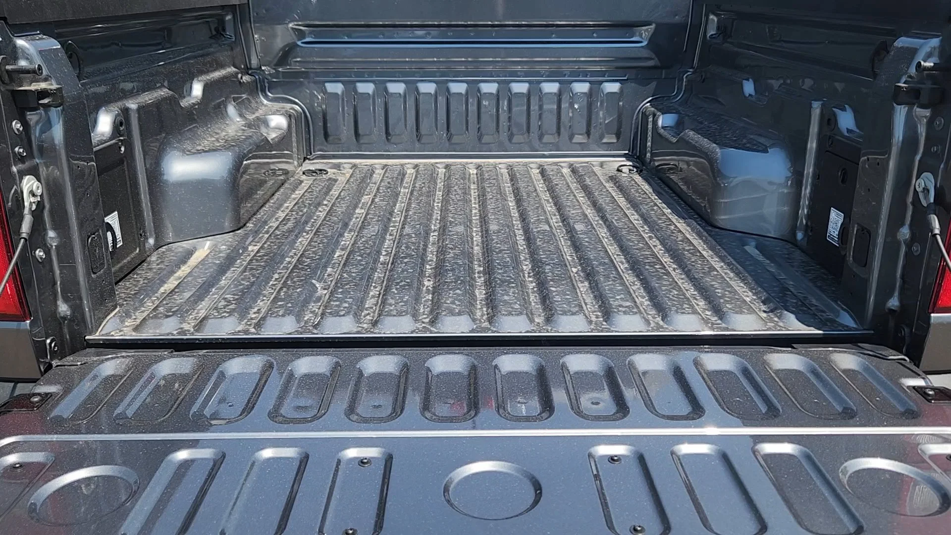 New 2026 Carbonized Gray Metallic Ford XLT image 33