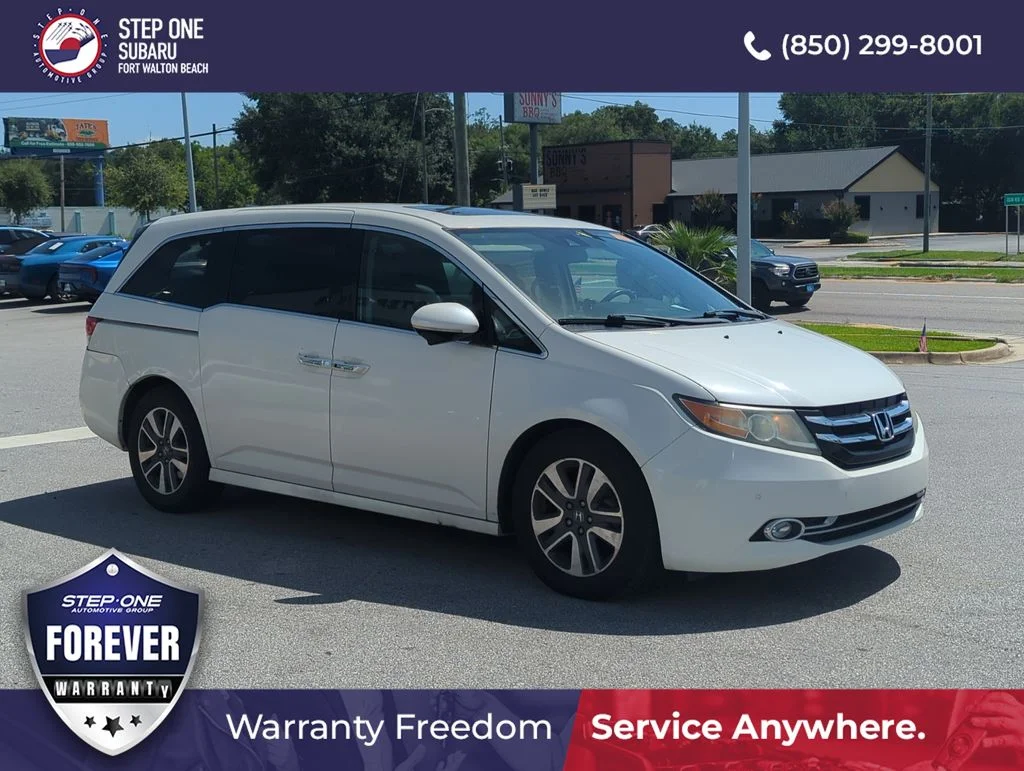 Used 2016 White Honda Touring image 9