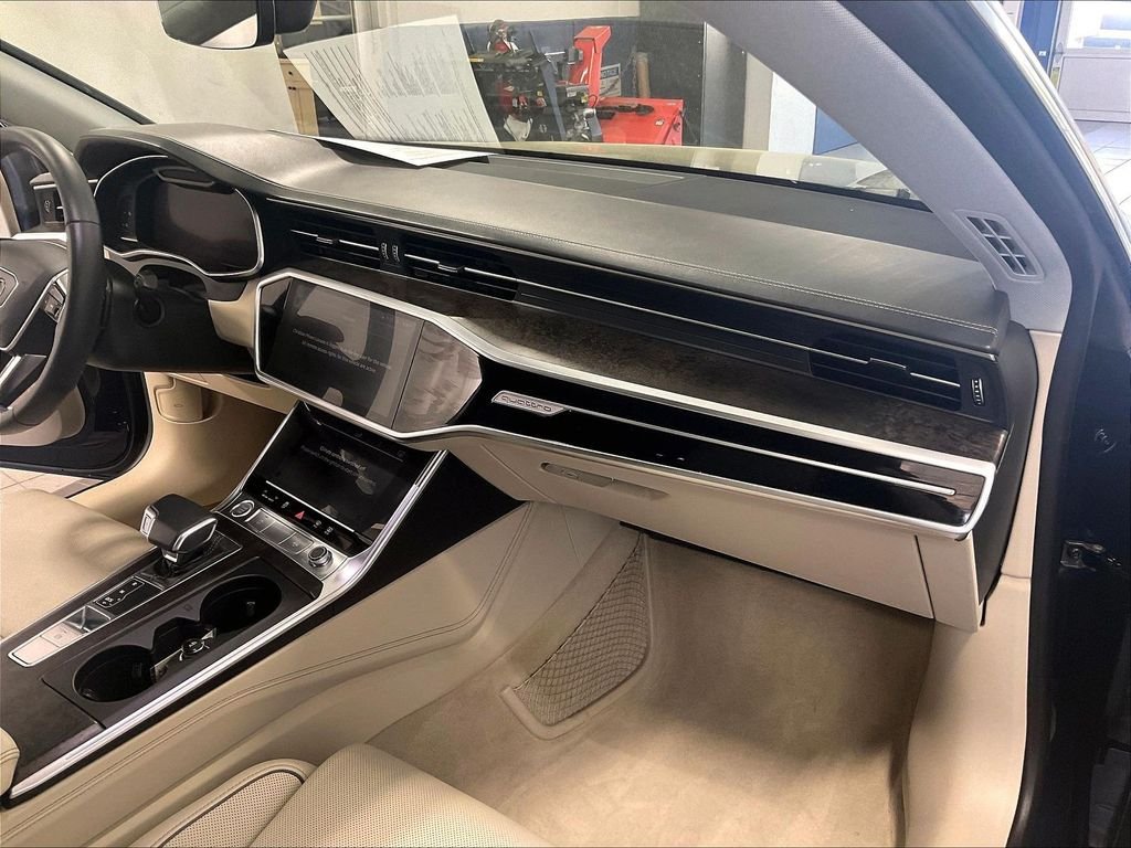 Used 2019 Blue Audi 3.0T Prestige image 13