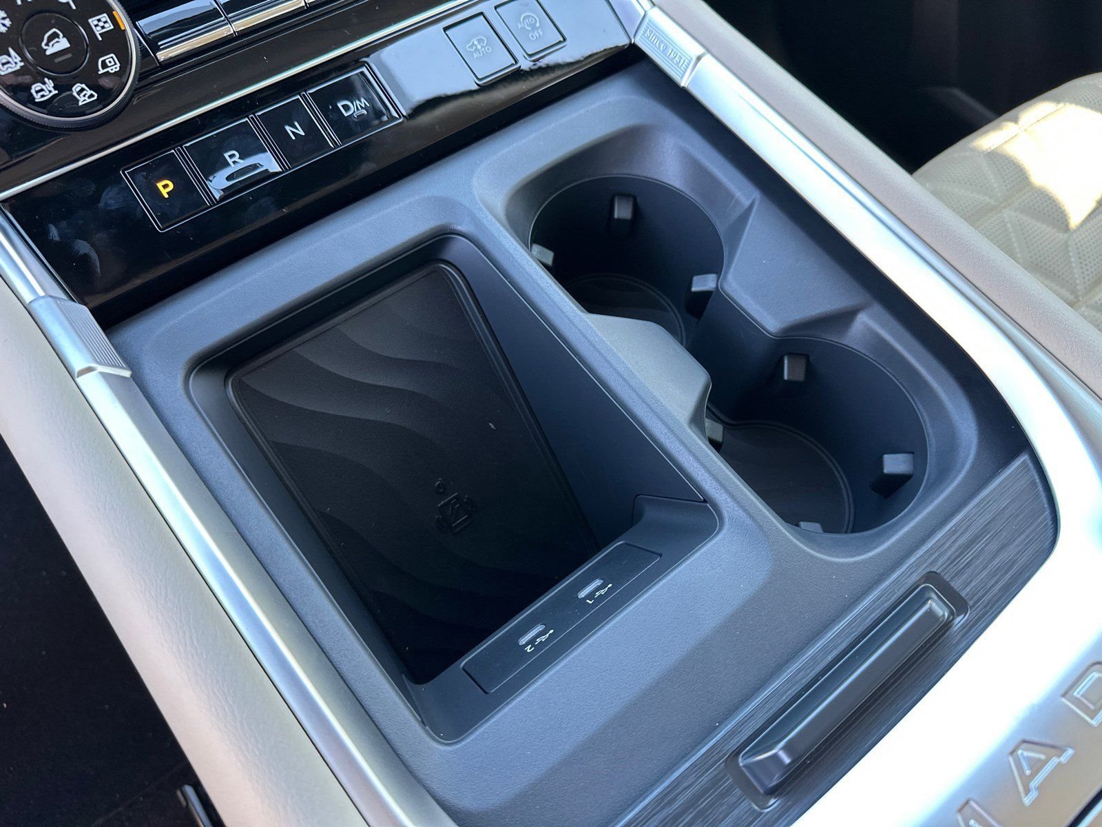 New 2026 White Nissan Platinum Reserve image 39