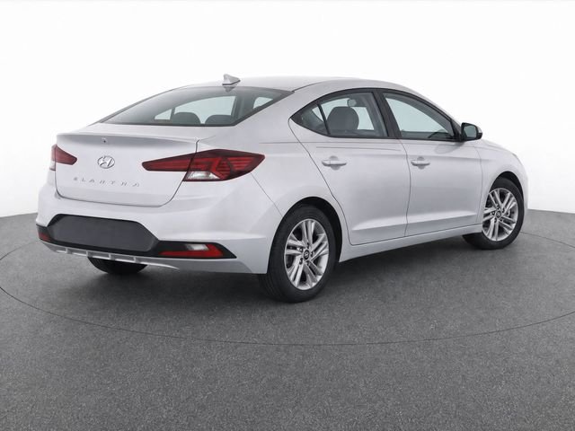 Used 2019 Silver Hyundai Value Edition image 3