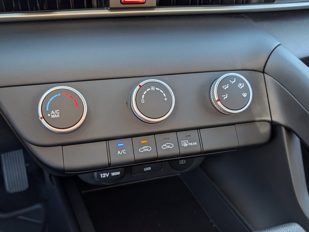 2026 Hyundai Elantra SE - Photo 23
