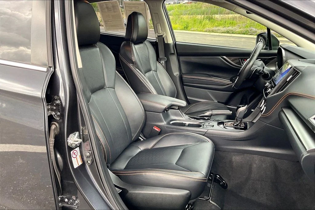 Used 2018 Dark Gray Metallic Subaru 2.0i Limited image 7