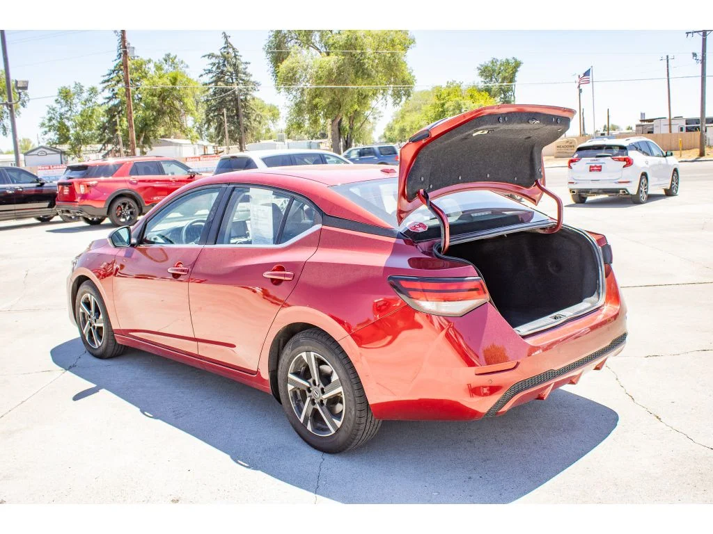 Used 2024 Scarlet Ember Tintcoat Nissan SV image 9