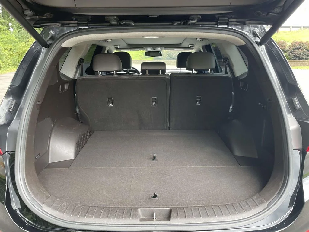 Used 2020 Black Hyundai SEL image 8