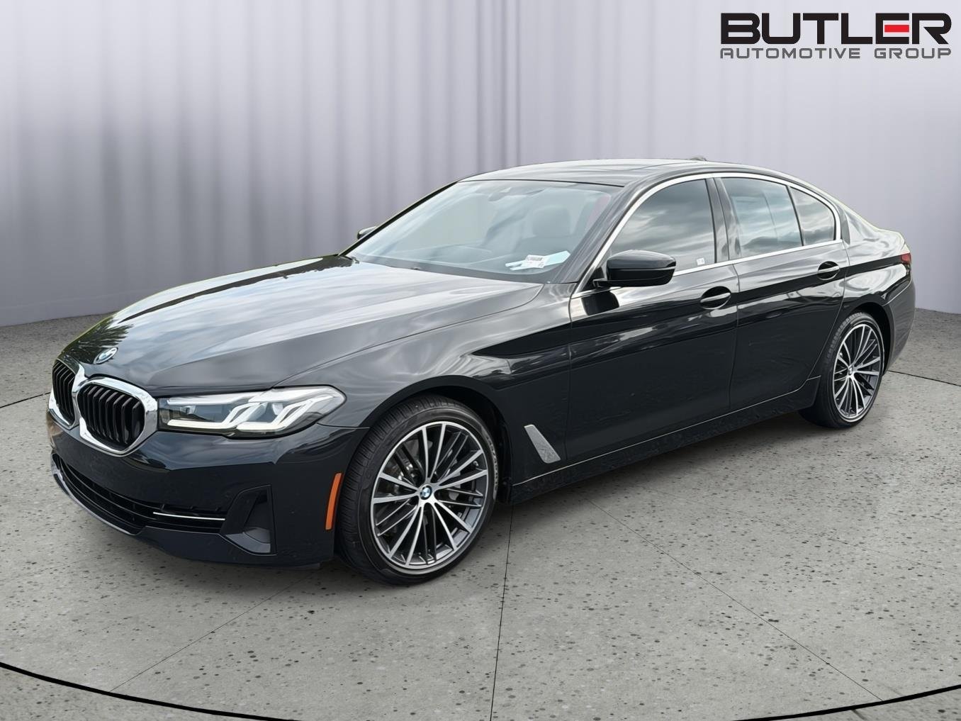 Used 2023 Black Sapphire Metallic BMW 530i image 2