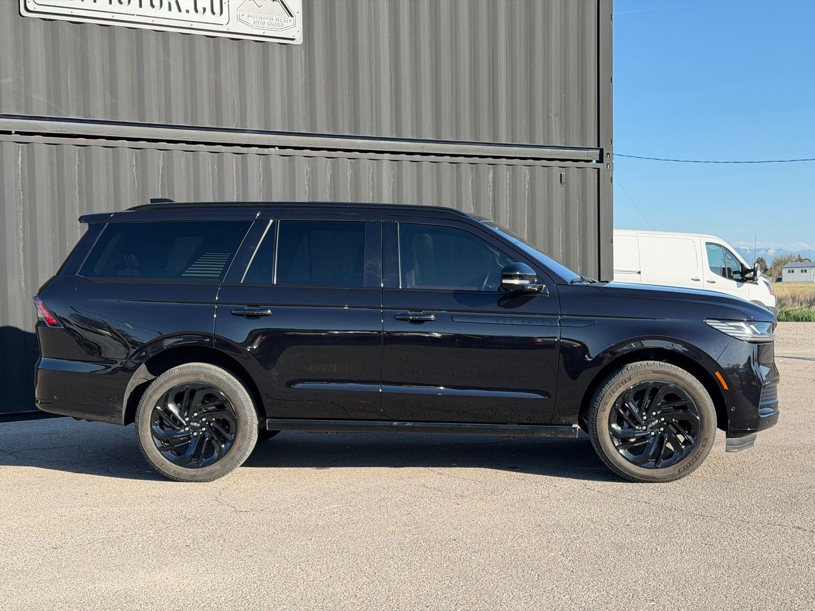 View vehicle photo 5