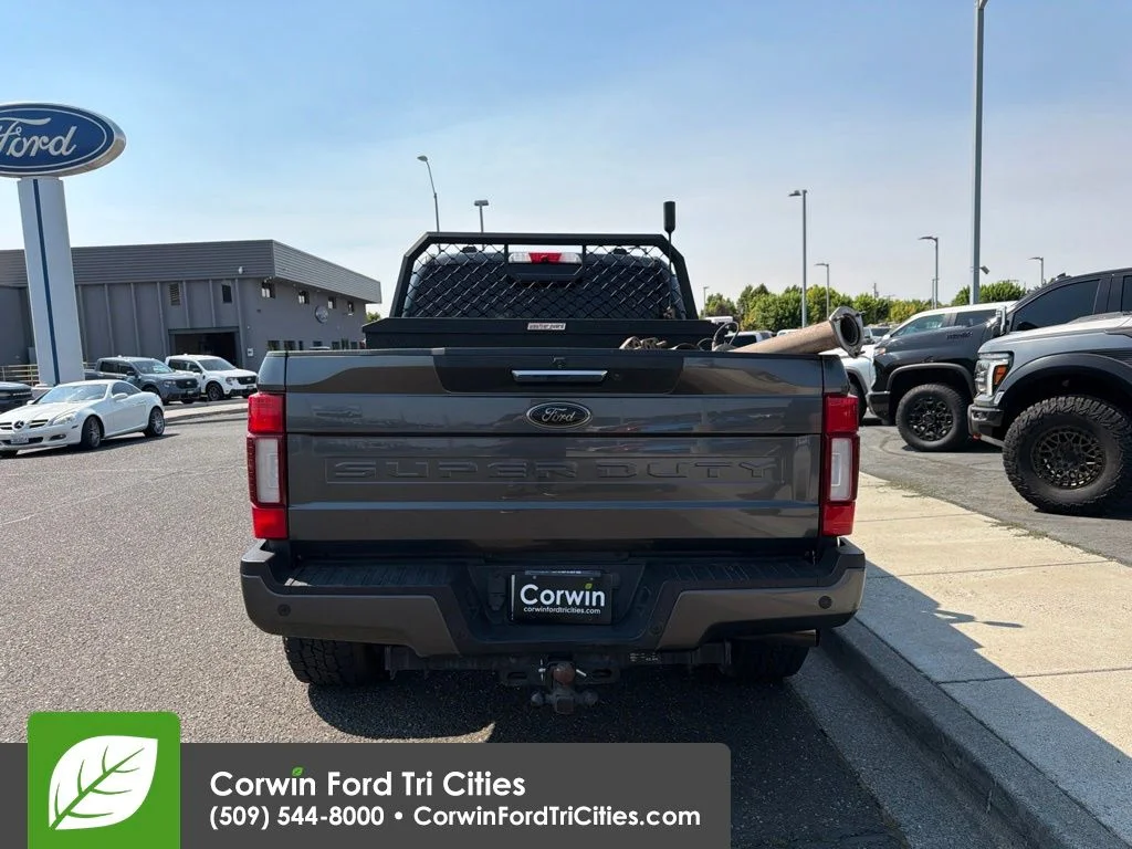 Used 2020 Magnetic Ford Lariat image 13